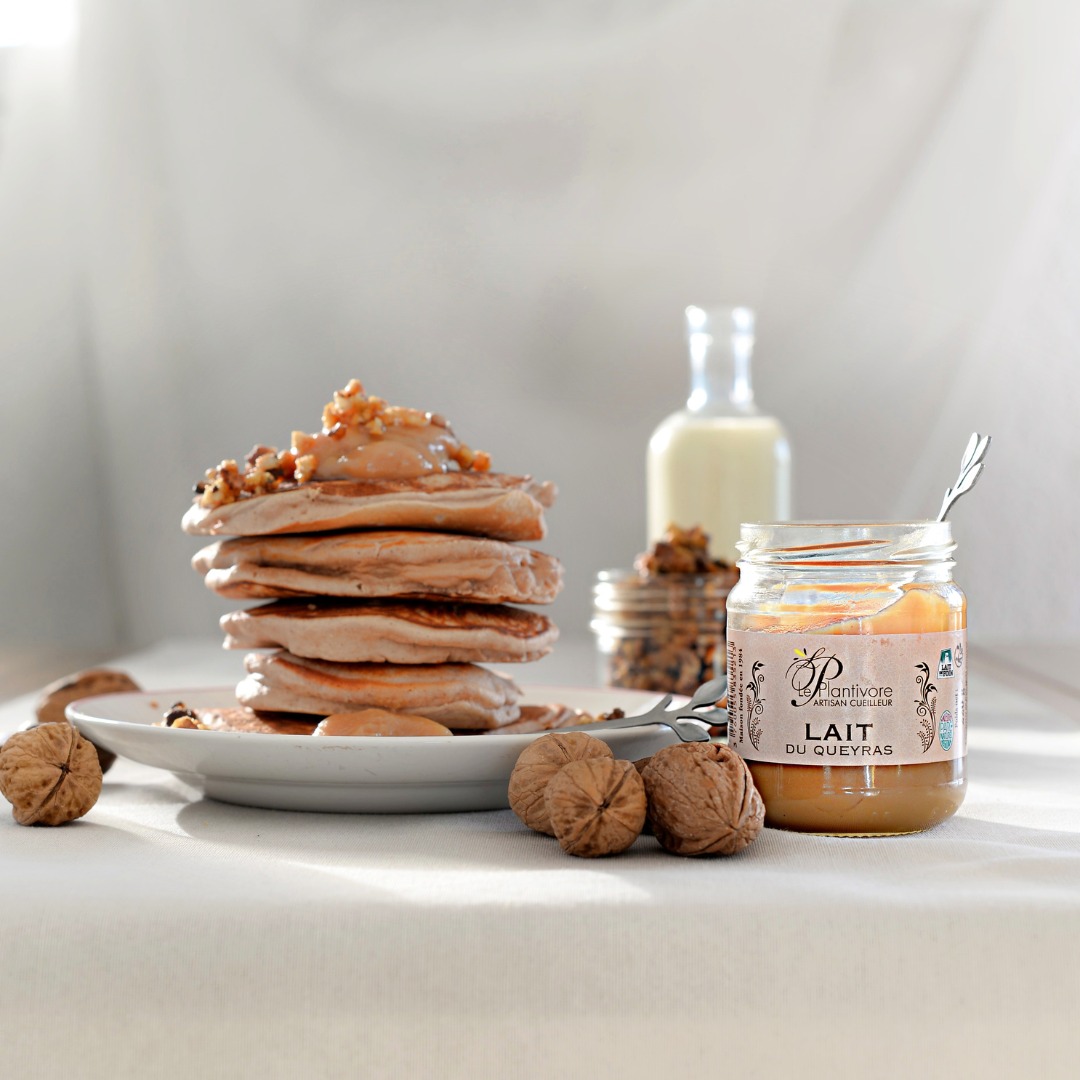 Pancakes à la farine de Châtaigne, Noix caramélisées et Confiture de lait