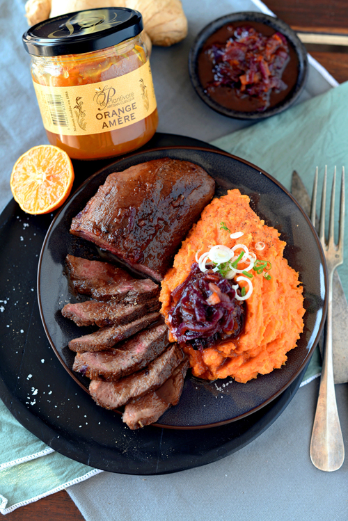 Magret de canard laqué à la confiture d’orange amère et épices « 5 Parfums »
