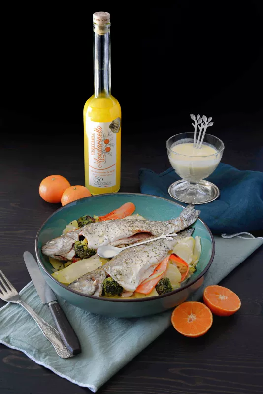 Truites rôties, petits légumes et sauce onctueuse au Mandarinello